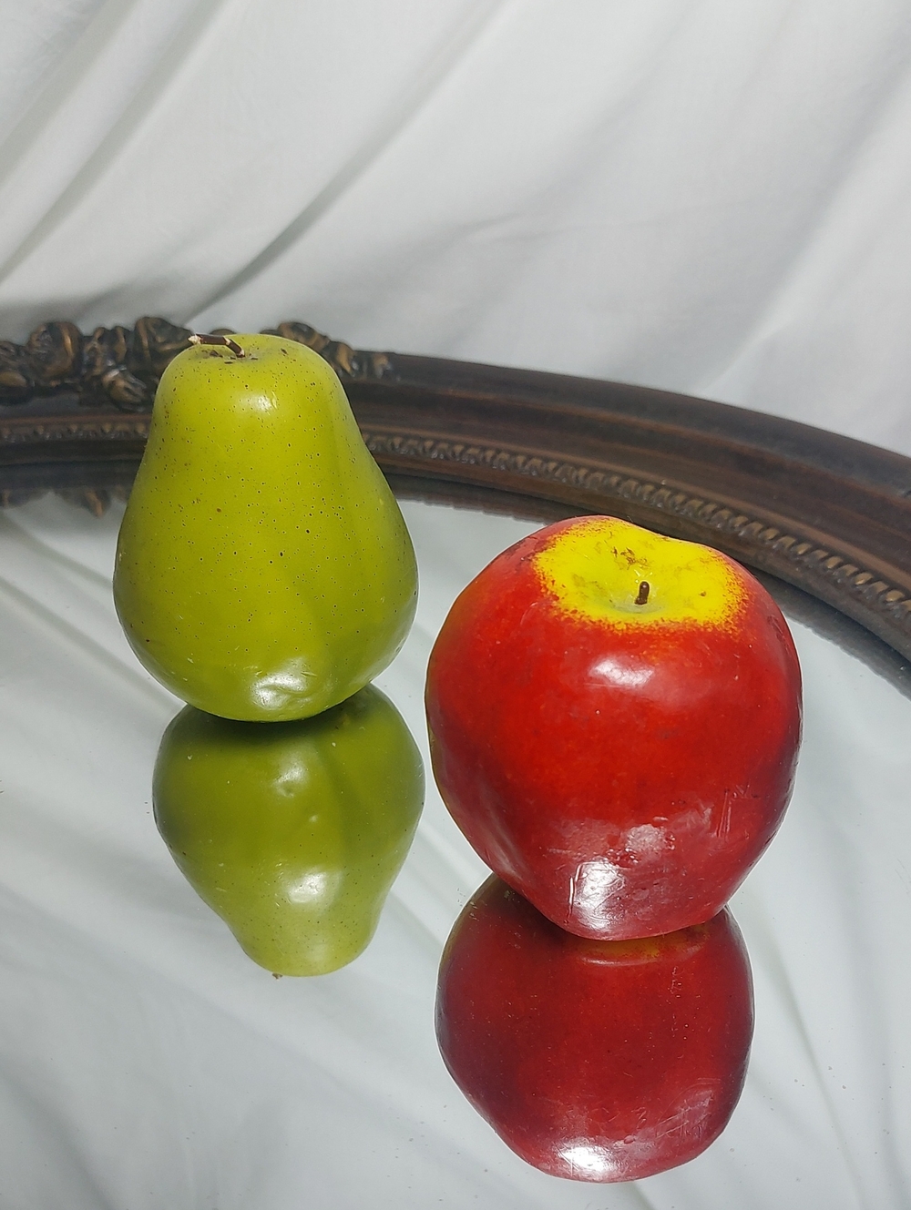 Crate&Barrel Red Apple and Green Pear Decorative Candles. Made in Poland